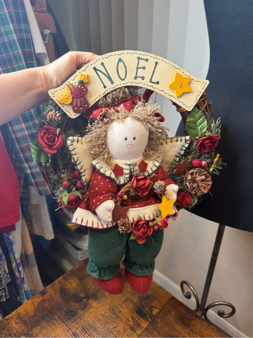 Vintage handmade Christmas grapevine wreath stuffed doll character Noel sign 13”